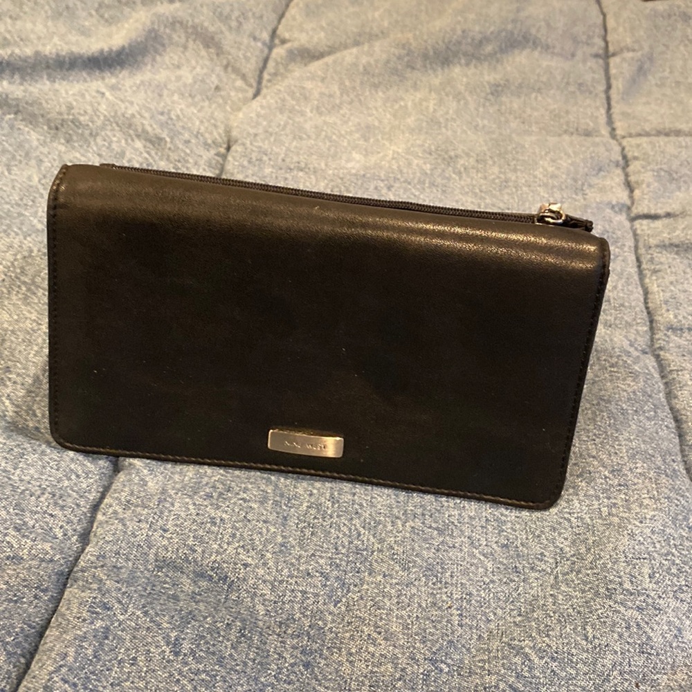 Nine West wallet